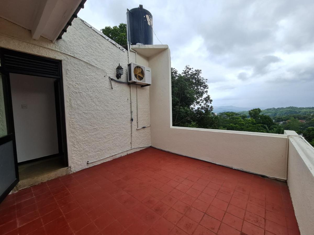 Hello Kandy Homestay מראה חיצוני תמונה